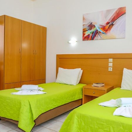 Villa Mitzelos Moni Evaggelistrias ภายนอก รูปภาพ