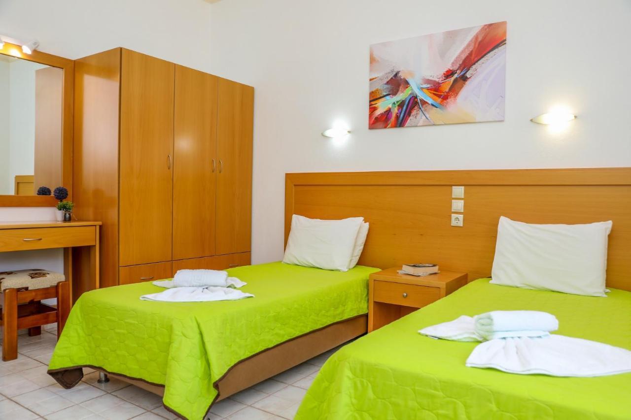 Villa Mitzelos Moni Evaggelistrias ภายนอก รูปภาพ