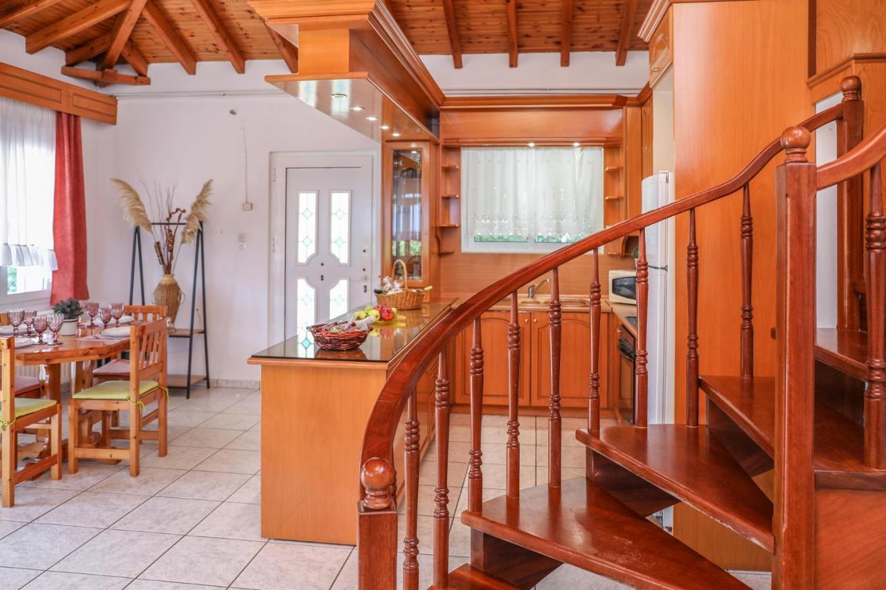 Villa Mitzelos Moni Evaggelistrias ภายนอก รูปภาพ