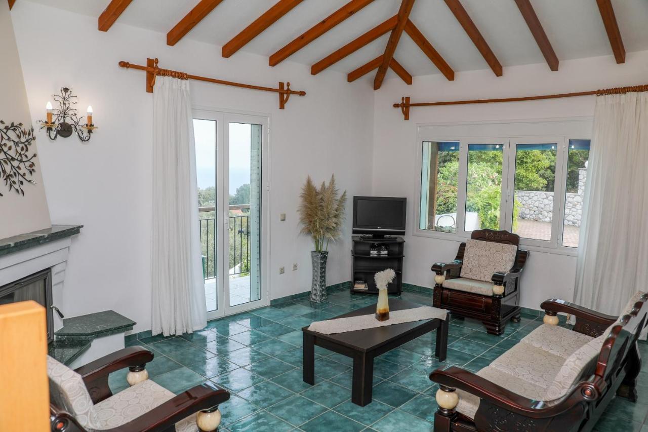 Villa Mitzelos Moni Evaggelistrias ภายนอก รูปภาพ