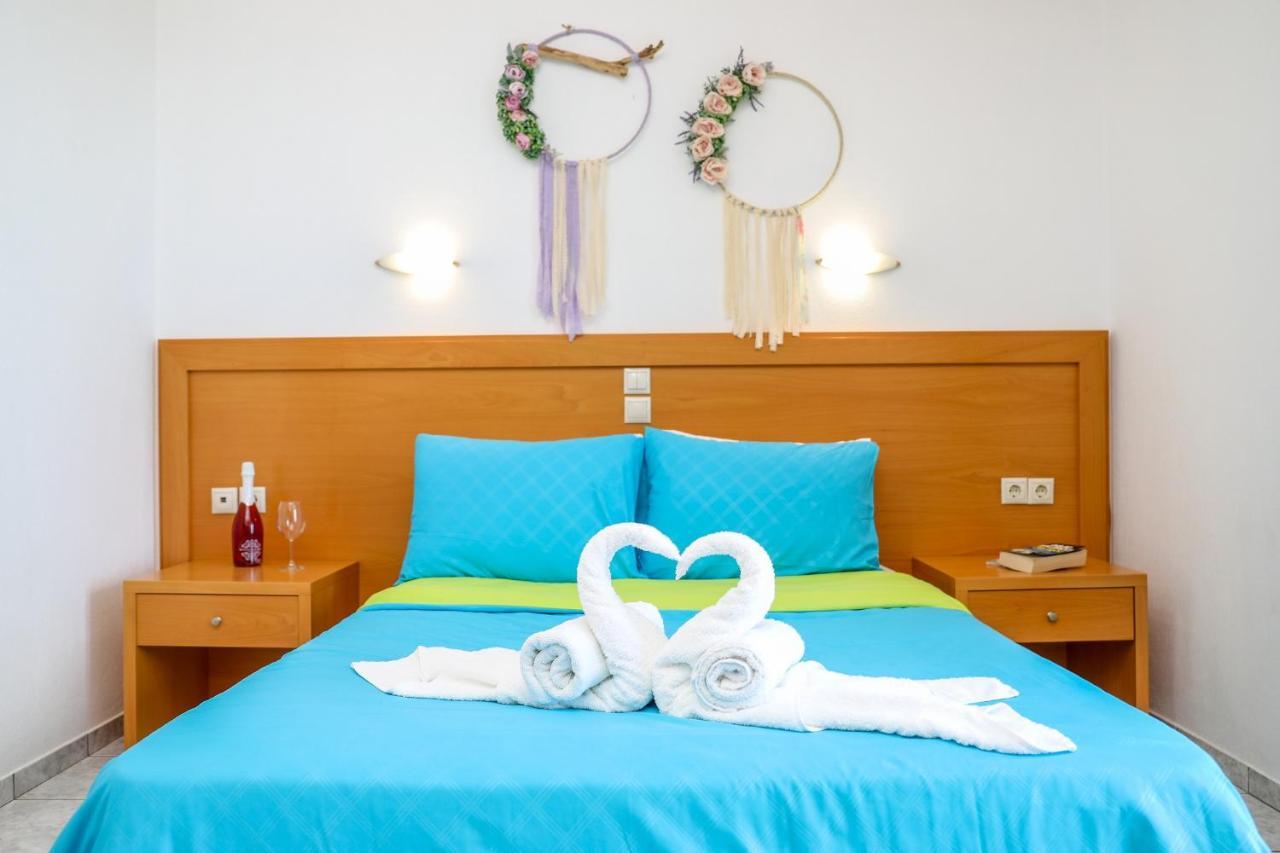 Villa Mitzelos Moni Evaggelistrias ภายนอก รูปภาพ