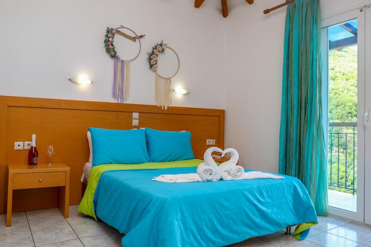 Villa Mitzelos Moni Evaggelistrias ภายนอก รูปภาพ